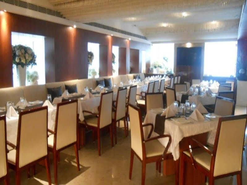 切莱斯塔 - 加尔各答酒店 外观 照片